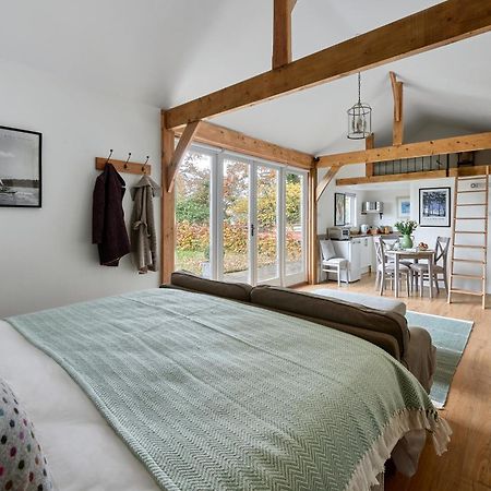 Stunning Cabin With Incredible Views Near Goodwood Rogate Zewnętrze zdjęcie